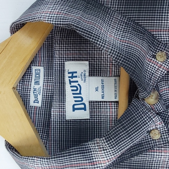 Duluth Trading Co Men's Gray Plaid Shirt Velcro Pockets Performance Sz.XL - Picture 2 of 7